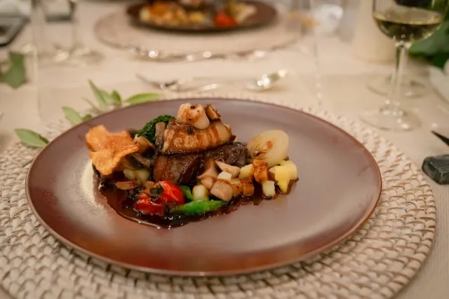 お皿に乗った料理