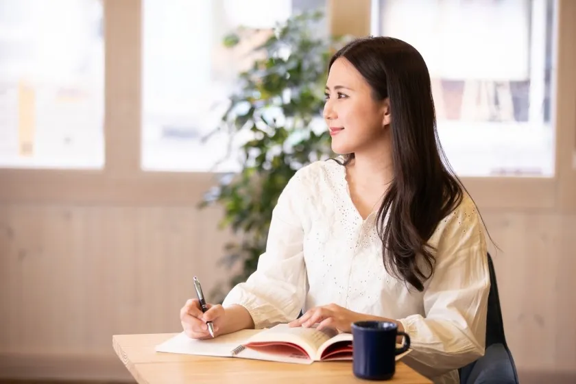 自分磨きを怠らない意識の高い若い女性