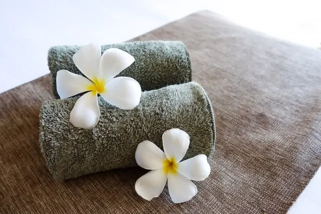 タオルと花